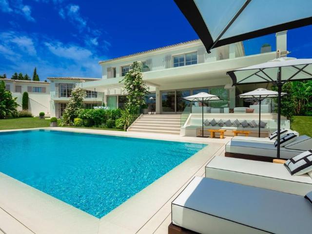 Villa / Chalet de lujo de 702 m2 en venta en Marbella, España