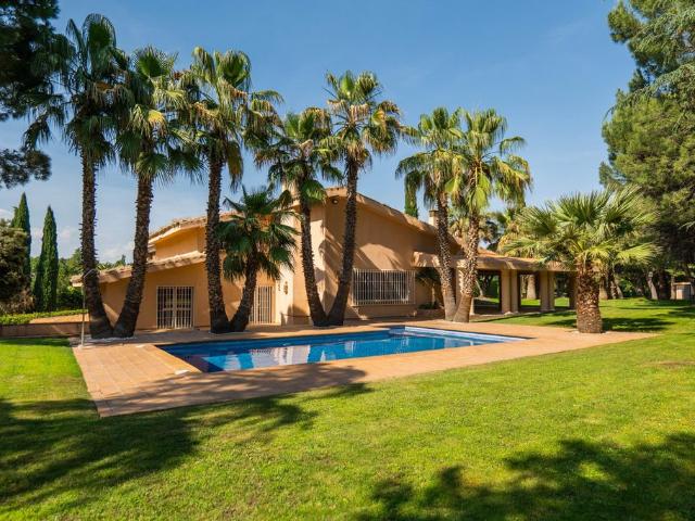 Villa / Chalet de lujo de 857 m2 en San Sebastián de los Reyes, Comunidad de Madrid