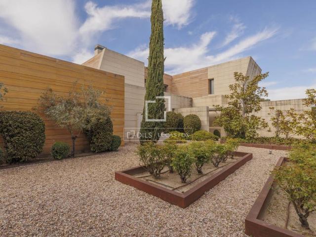 Villa / Chalet de lujo de 950 m2 en alquiler en Pozuelo de Alarcón, España