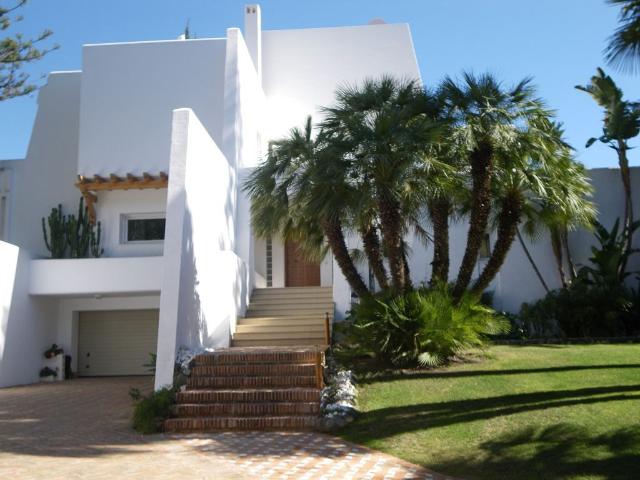 Villa / Chalet de lujo de 1000 m2 en alquiler nueva andalucia, Marbella, Andalucía