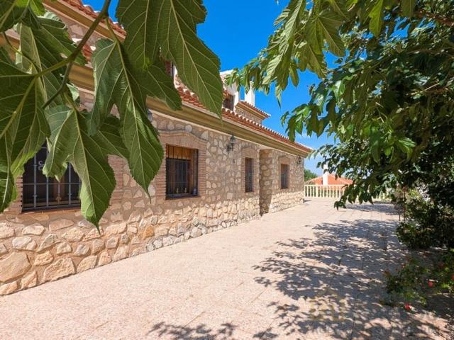 Villa / Chalet de lujo de 1090 m2 en venta en Castril, Andalucía