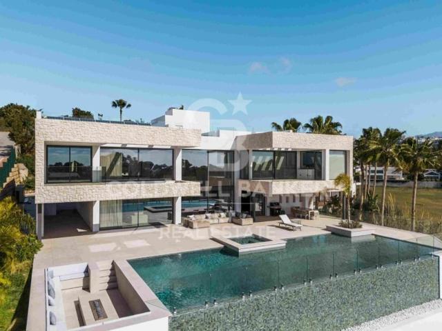Exclusiva Villa / Chalet de 1126 m2 en venta en Benahavís, Andalucía