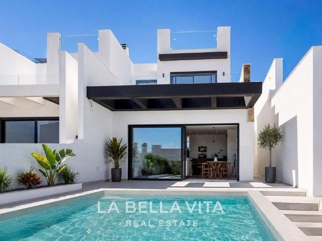 Villa / Chalet de lujo de 115 m2 en venta en Torrevieja, Comunidad Valenciana