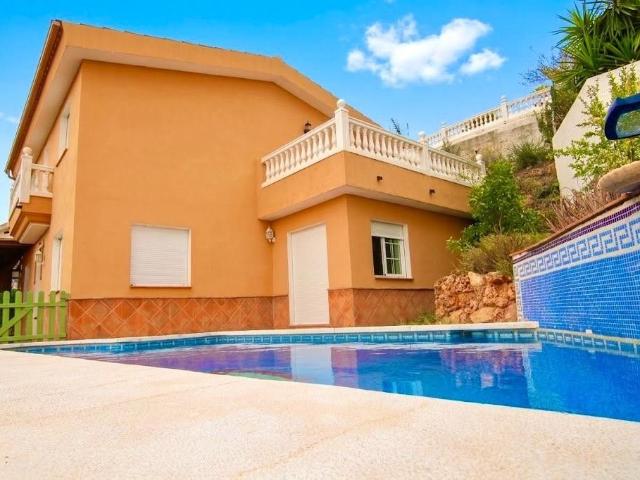 Villa / Chalet de lujo de 135 m2 en venta en Coín, Andalucía