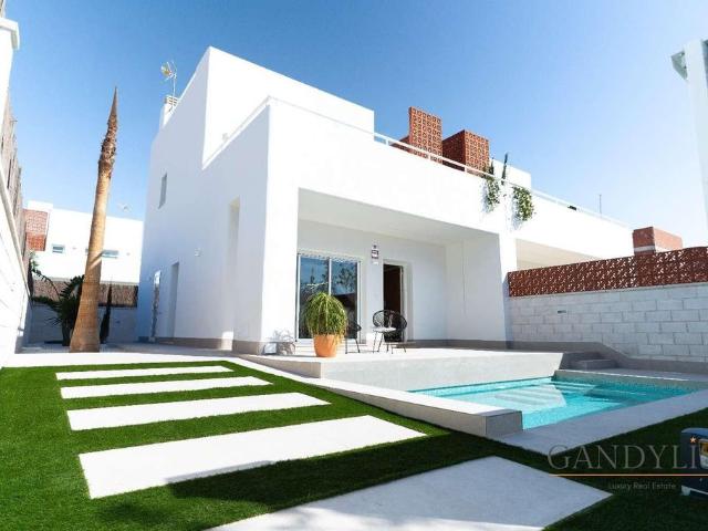 Villa / Chalet de lujo de 135 m2 en venta en Alicante, España
