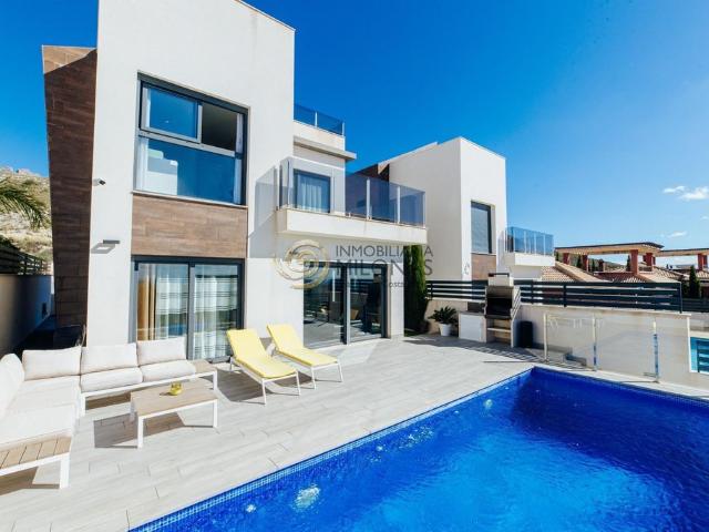 Villa / Chalet de lujo de 140 m2 en venta en Finestrat, Comunidad Valenciana