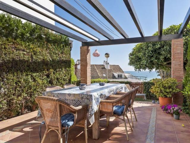 Villa / Chalet de lujo de 144 m2 en venta en Estepona, España