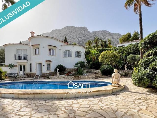 Villa / Chalet de lujo de 150 m2 en venta en Denia, Comunidad Valenciana