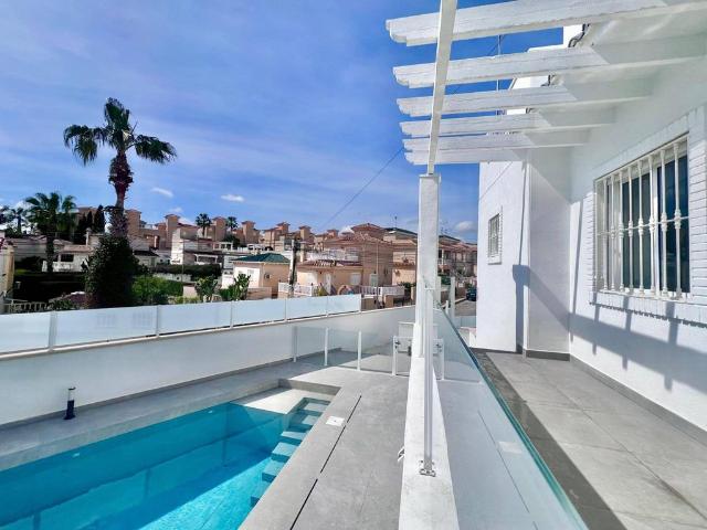 Villa / Chalet de lujo de 166 m2 en venta en San Miguel de Salinas, España