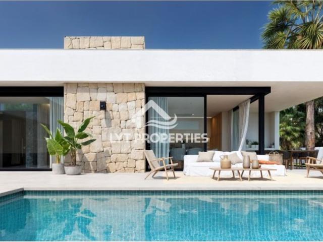 Exclusiva Villa / Chalet en venta Benitachell, España