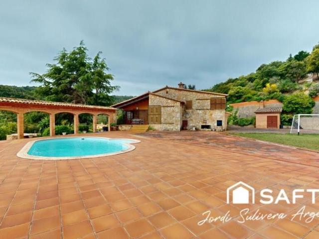 Villa / Chalet de lujo de 170 m2 en venta en Santa Cristina de Aro, Cataluña