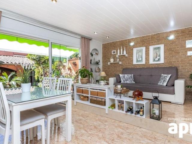 Villa / Chalet de lujo de 170 m2 en venta en Terrassa, Cataluña
