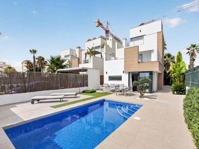 Villa / Chalet de lujo de 178 m2 en venta en Guardamar del Segura, Comunidad Valenciana