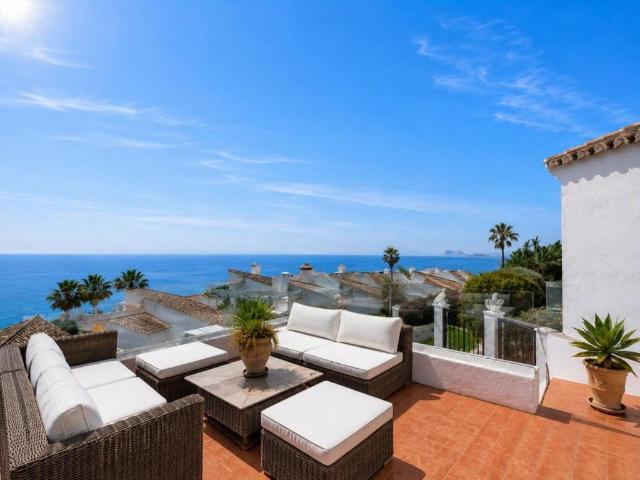 Villa / Chalet de lujo de 187 m2 en venta en Estepona, Andalucía