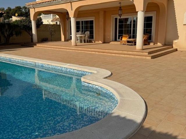 Villa / Chalet de lujo de 196 m2 en venta en Playas de Orihuela, España