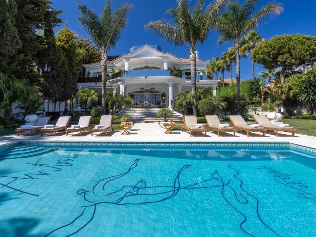 Villa / Chalet de lujo de 2000 m2 en venta en Marbella, Andalucía