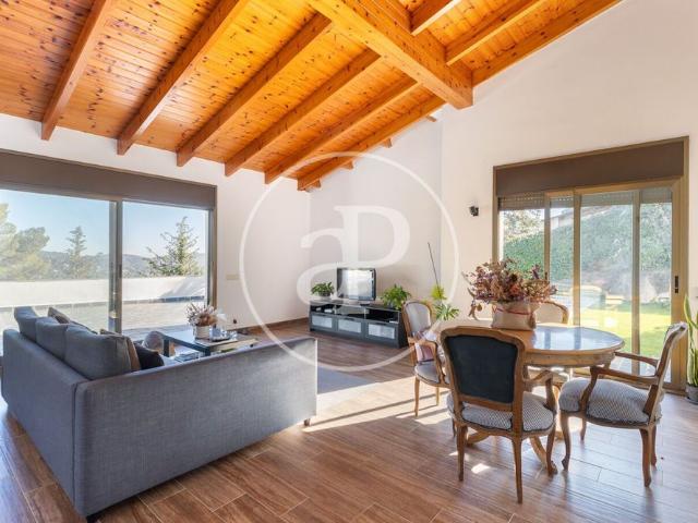 Exclusiva Villa / Chalet de 223 m2 en venta en Matadepera, España