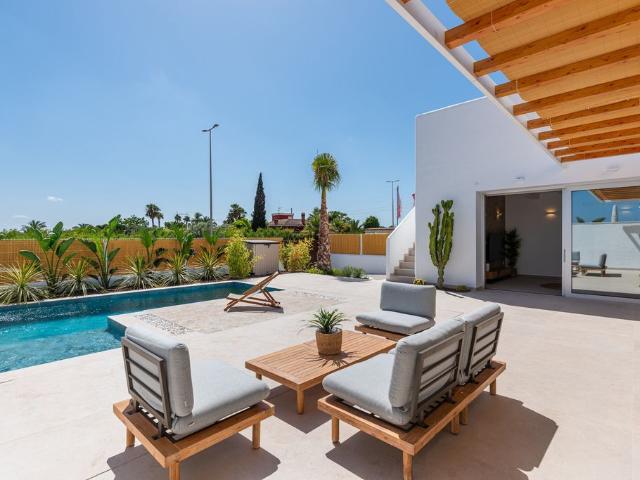 Villa / Chalet de lujo de 225 m2 en venta en Benijófar, España