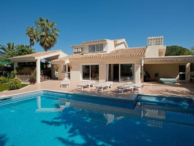 Villa / Chalet de lujo de 256 m2 en venta en Marbella, Andalucía
