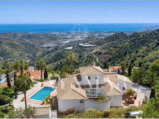 Villa / Chalet de lujo de 280 m2 en venta en Arenas, España