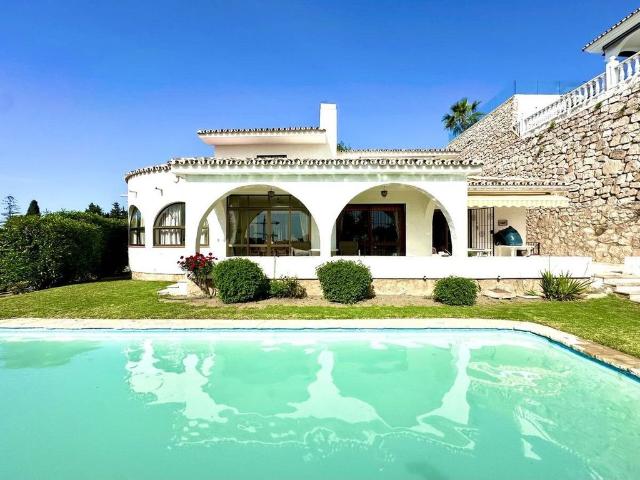 Villa / Chalet de lujo de 288 m2 en venta en Benalmádena, España