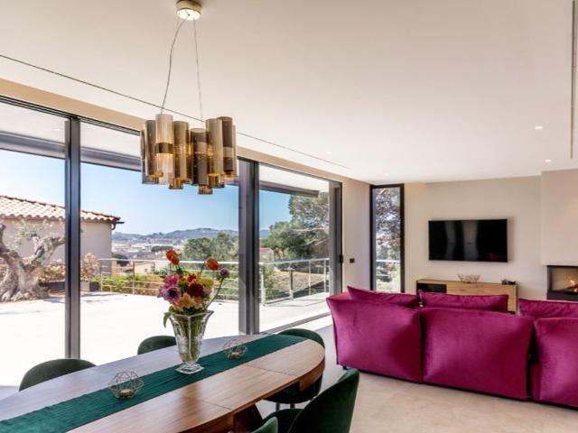 Villa / Chalet de lujo de 300 m2 en alquiler en Castillo de Aro, España