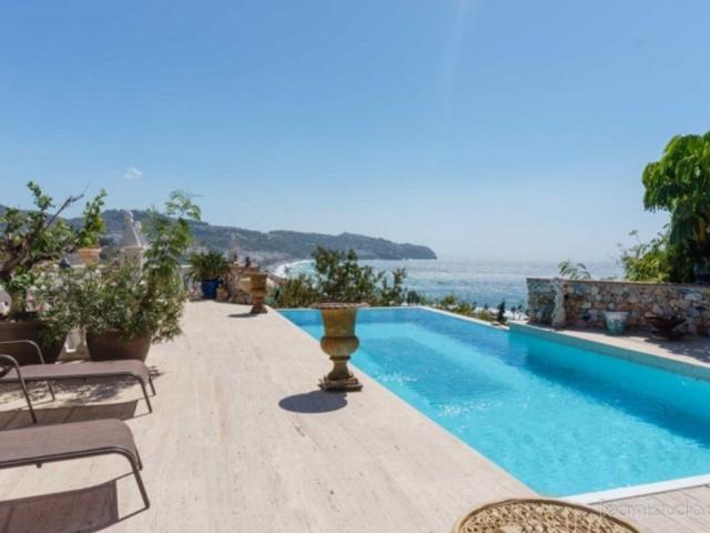 Villa / Chalet de lujo de 325 m2 en venta en Almuñécar, España