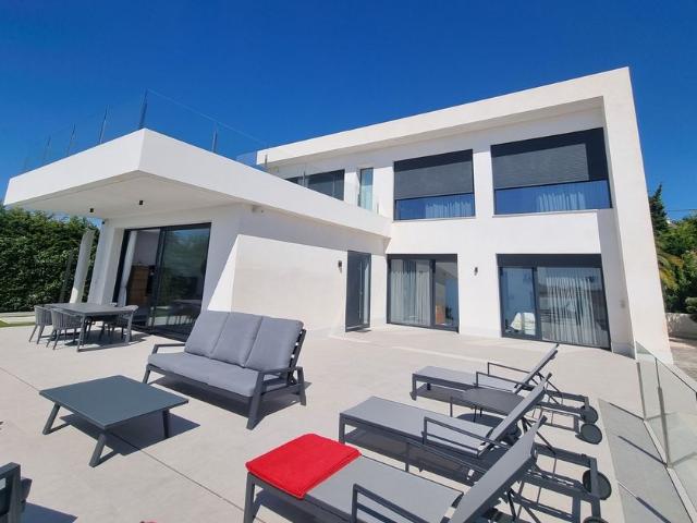 Exclusiva Villa / Chalet de 330 m2 en venta en Calpe, España