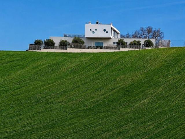 Villa / Chalet de lujo de 380 m2 en venta en Las Gabias, Andalucía