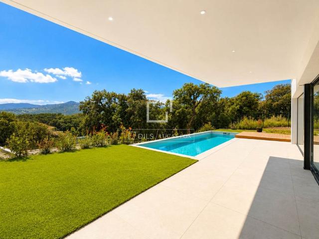 Villa / Chalet de lujo de 380 m2 en venta en Santa Cristina de Aro, España