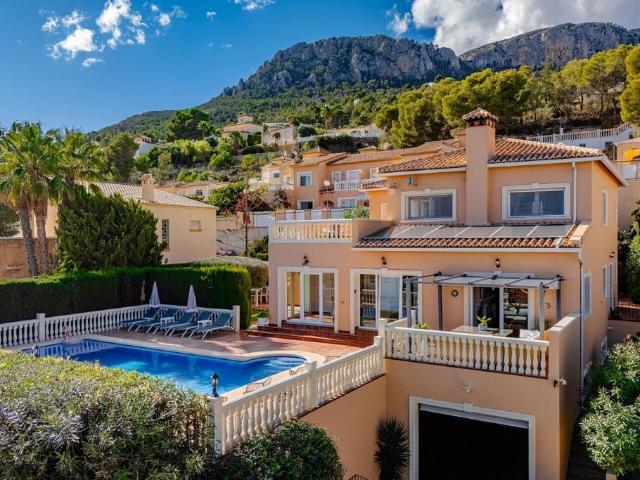 Villa / Chalet de lujo de 386 m2 en venta en Calpe, España