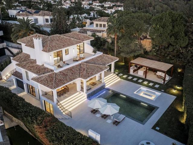 Villa / Chalet de lujo de 390 m2 en venta en Marbella, España