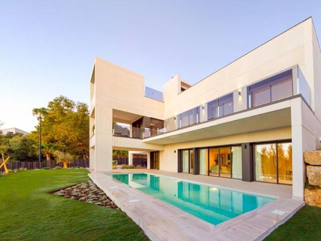 Villa / Chalet de lujo de 390 m2 en venta en Marbella, España