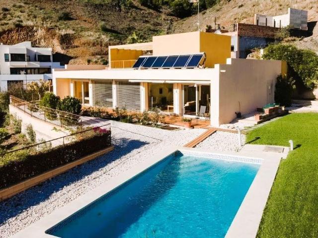 Villa / Chalet de lujo en venta Torrox Costa, España