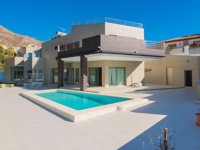 Villa / Chalet de lujo en venta Benalmádena, España