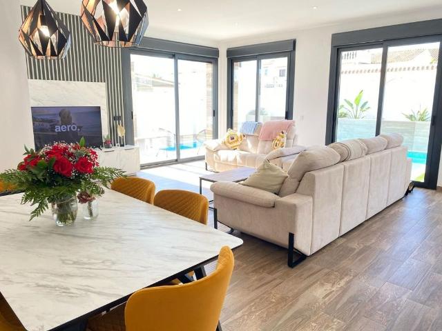Villa / Chalet de lujo en venta Playas de Orihuela, España