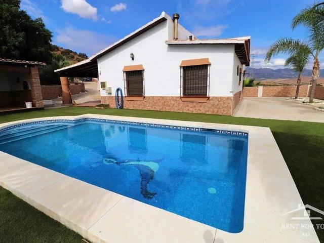 Villa / Chalet de 160 m2 en alquiler en Coín, Andalucía