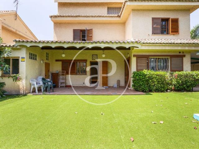 Exclusiva Villa / Chalet de 270 m2 en alquiler en la Pobla de Farnals, España