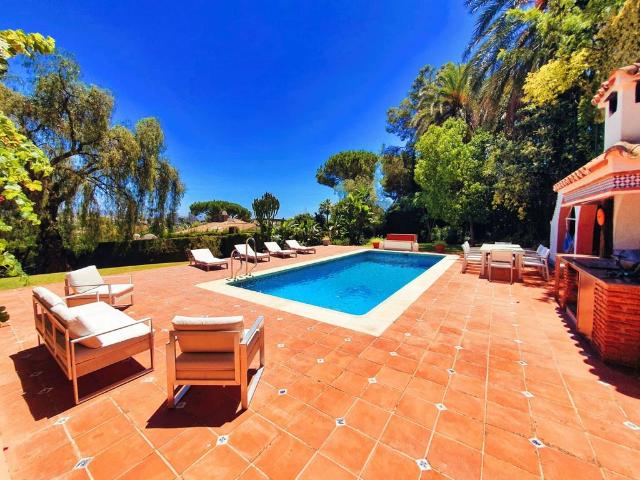 Villa / Chalet en alquiler Nueva Andalucia, España