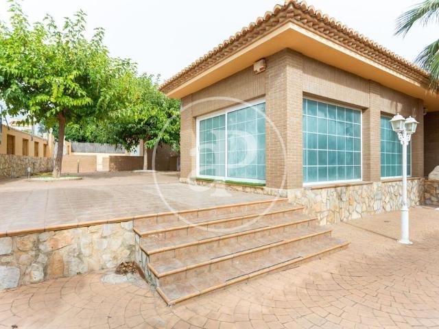 Villa / Chalet en alquiler Paterna, Comunidad Valenciana