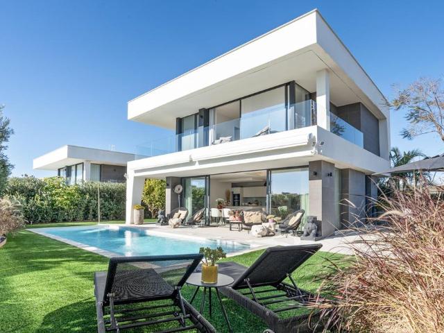 Villa / Chalet en venta Casares, Andalucía