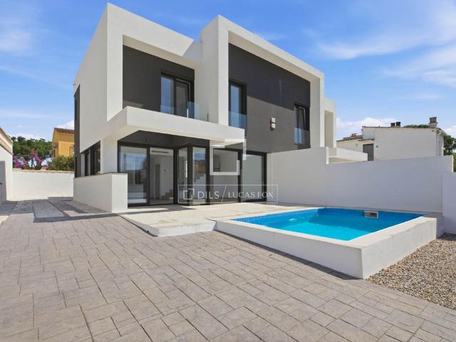 Villa / Chalet en venta Empuriabrava, España