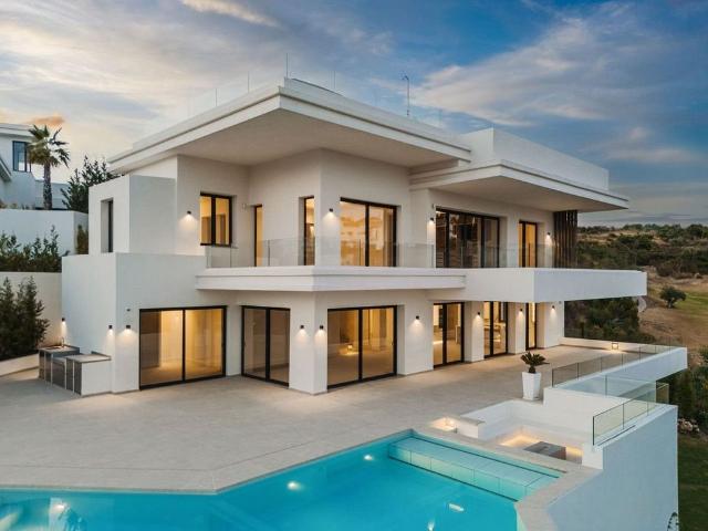 Villa / Chalet en venta Estepona, Andalucía
