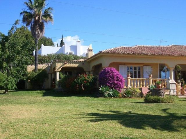 Villa / Chalet en venta Estepona, Andalucía