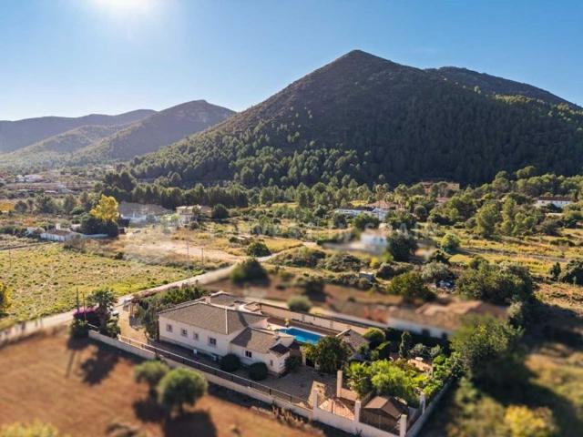 Villa / Chalet en venta Jalón, España