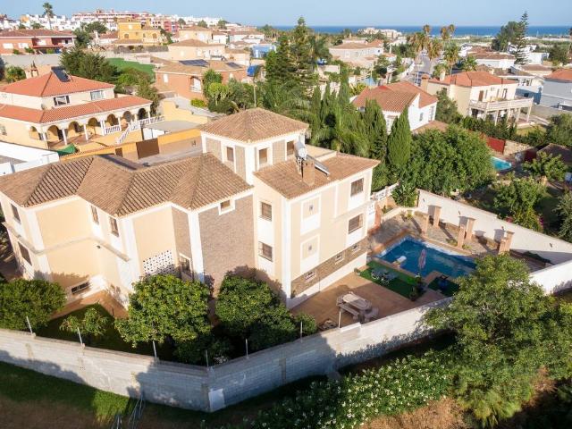 Villa / Chalet en venta La Línea de la Concepción, España