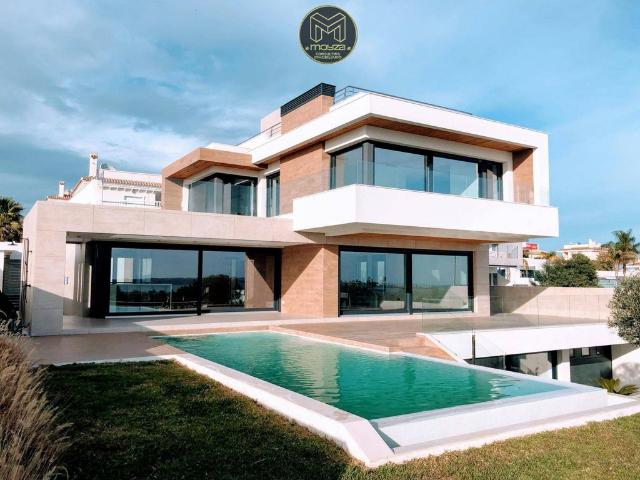Villa / Chalet en venta Manilva, Andalucía