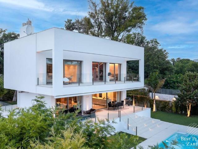 Villa / Chalet en venta San Pedro de Alcántara, Andalucía