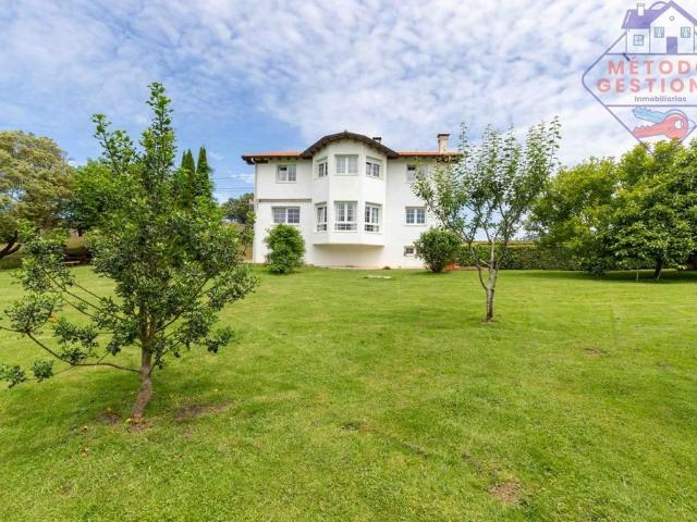 Villa / Chalet en venta Santillana, España
