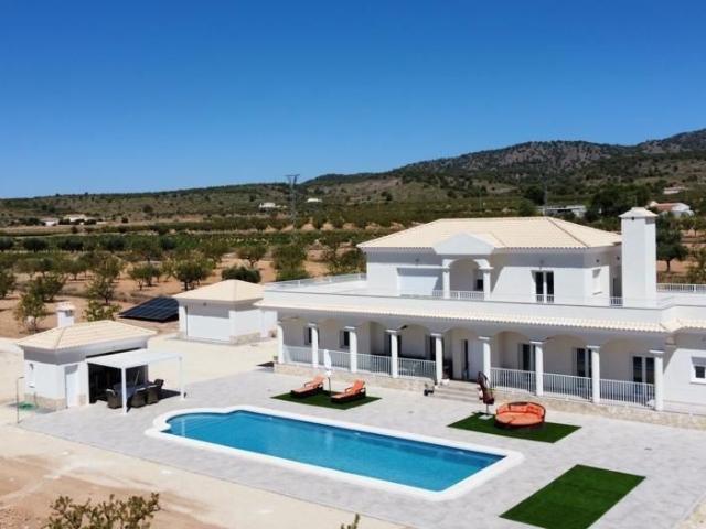 Villa / Chalet en venta Pinoso, España